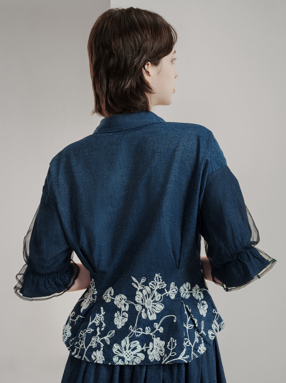 Bloom Embroidery Cinched Shirt