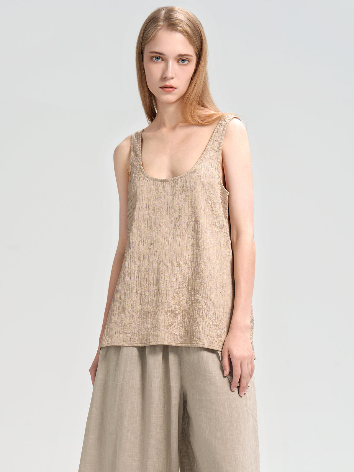 Textured Scoop Neck Tank