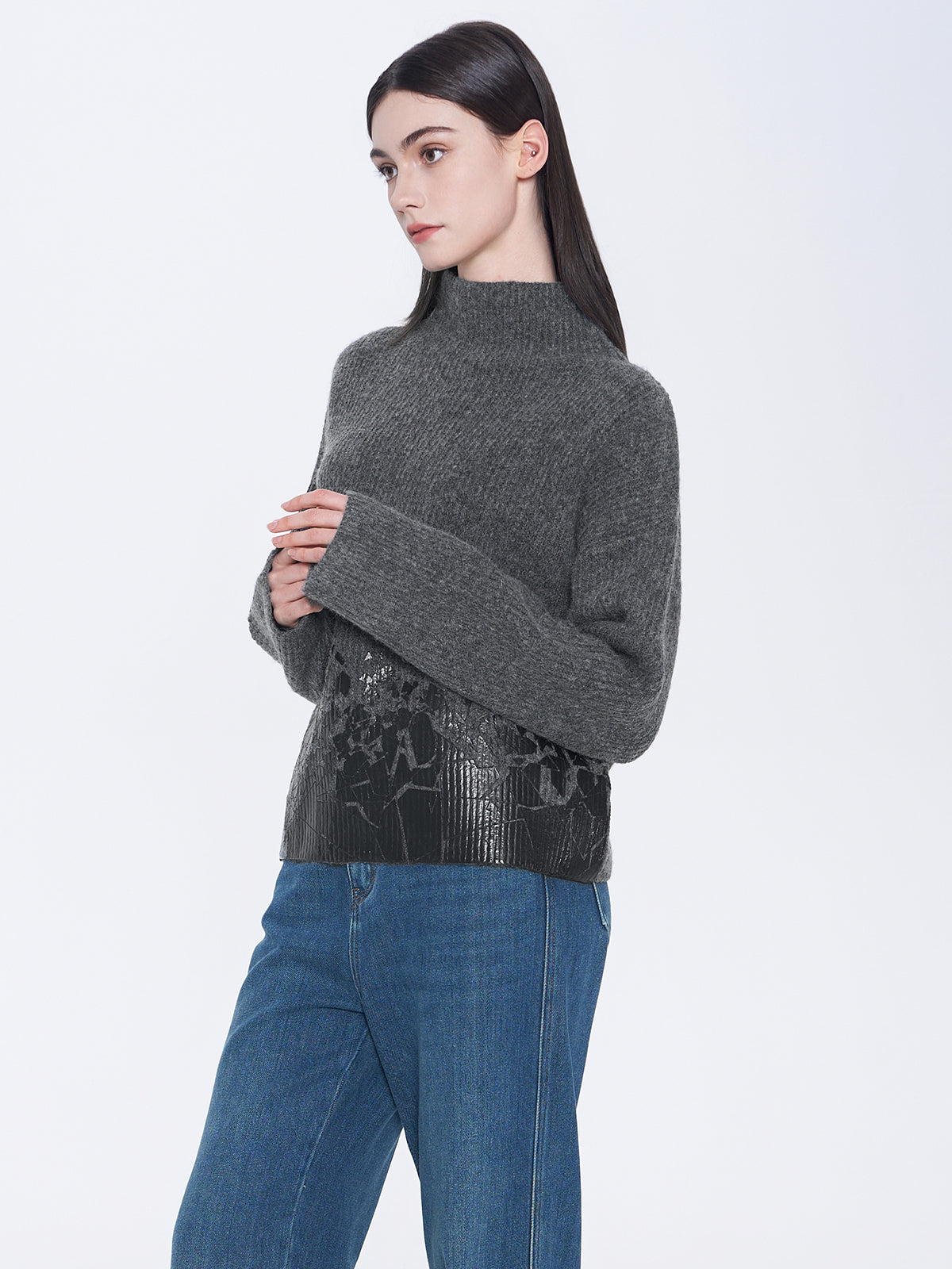 Mock Neck Printing Sweater